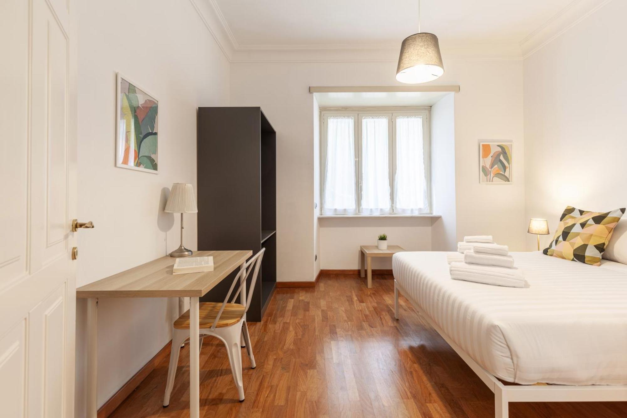 Apartment Hostly-wood And Colors Midtown-just 7min To Colosseum *