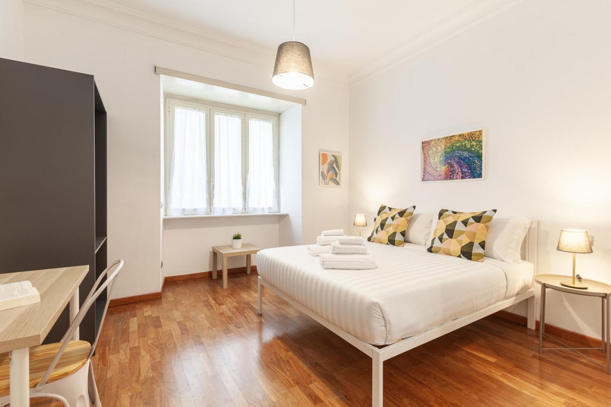Hostly-wood And Colors Midtown-just 7min To Colosseum Apartment Rom