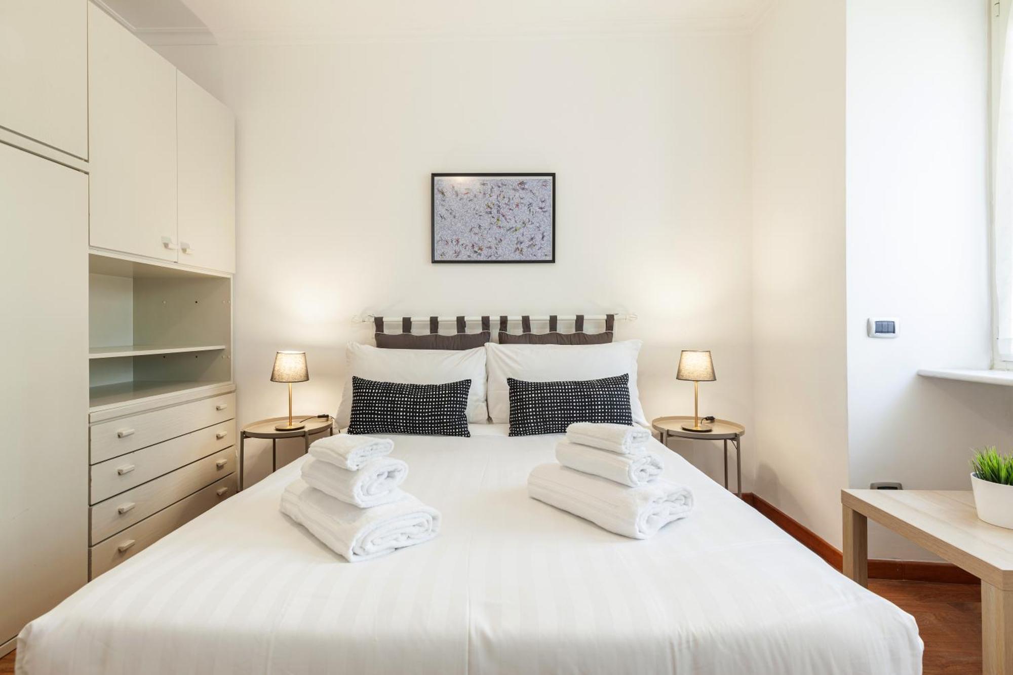 Apartment Hostly-wood And Colors Midtown-just 7min To Colosseum