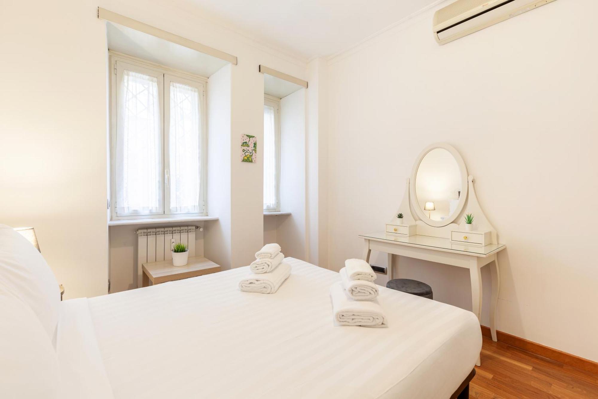Apartment Hostly-wood And Colors Midtown-just 7min To Colosseum *